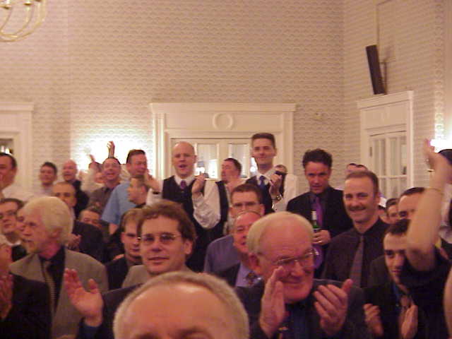 crowd1.jpg - 31kb